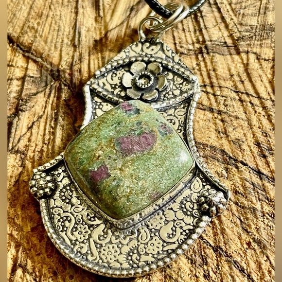 Ruby Fuchsite Pendant 2 1/2” - Picture 4 of 8